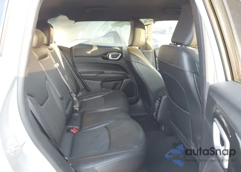 2025 Jeep Compass Latitude 4X4 from USA, damaged, VIN 3C4NJDBNXST561671